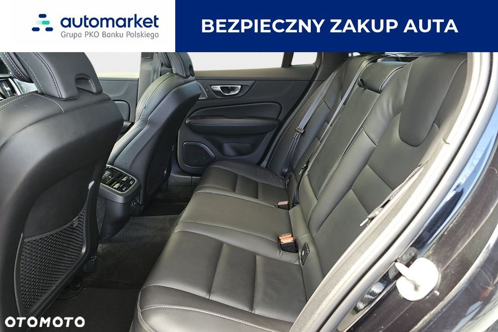 Volvo V60 B6 B AWD R-Design - 13