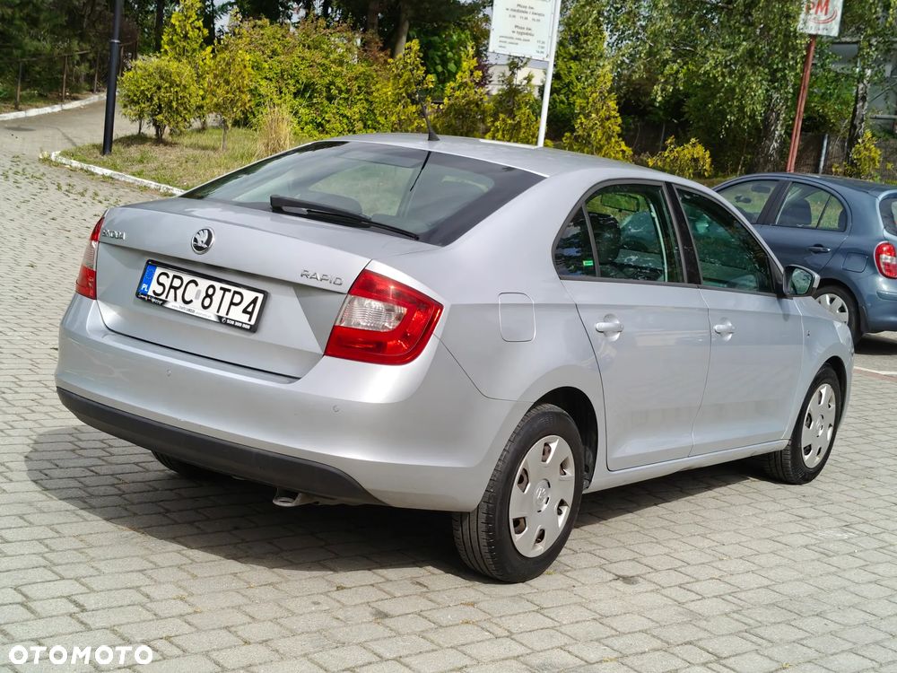Skoda RAPID 1.6 TDI DPF Ambition Max - 18