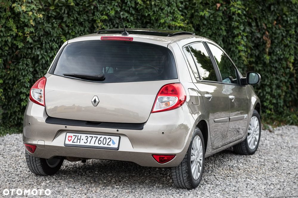 Renault Clio 1.6 16V Dynamique - 11