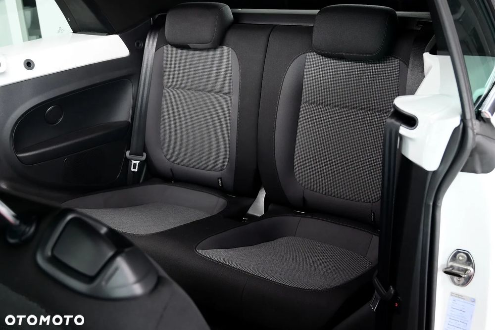 Volkswagen Beetle 1.6 TDI - 8