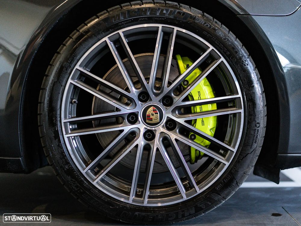 Porsche Panamera Sport Turismo 4 E-Hybrid Platinum Edition - 21