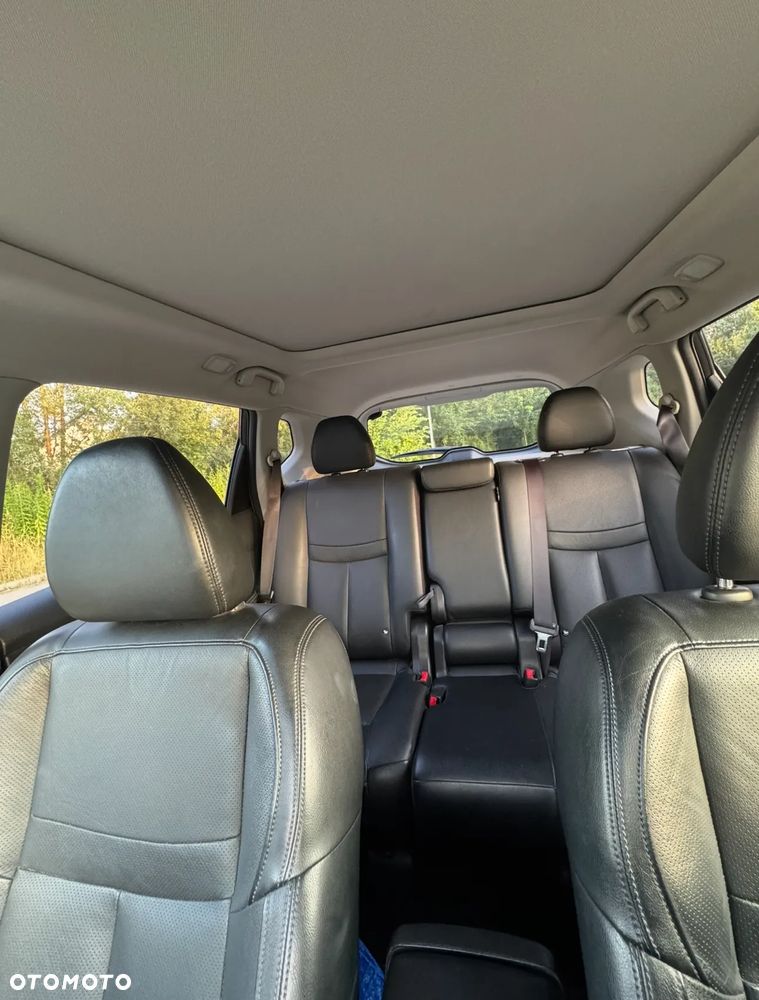 Nissan X-Trail 2.0 dCi Tekna 4WD Xtronic - 11