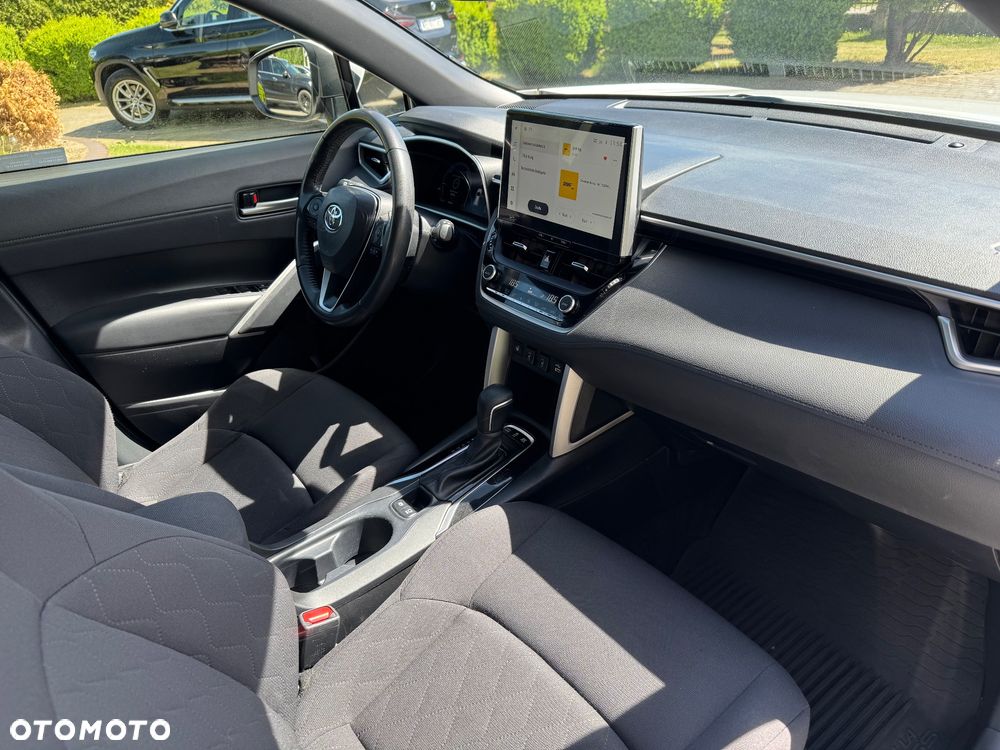 Toyota Corolla Cross 2.0 Hybrid Style AWD - 14