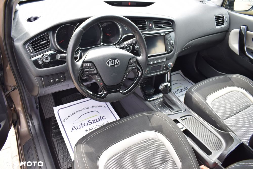 Kia Ceed - 21
