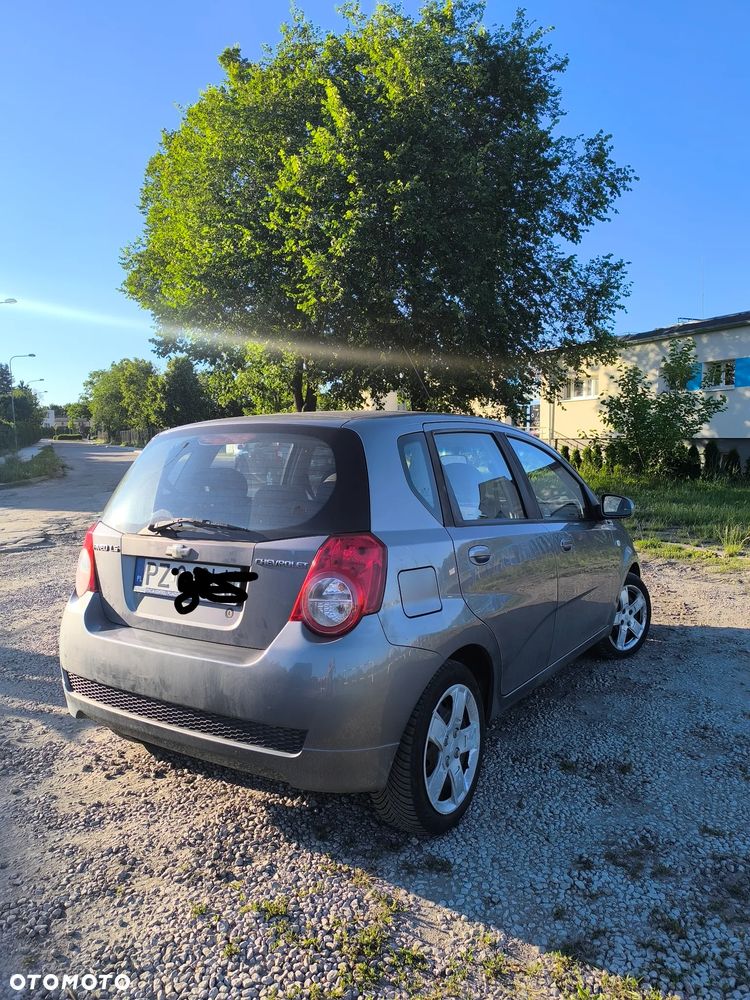 Chevrolet Aveo - 4