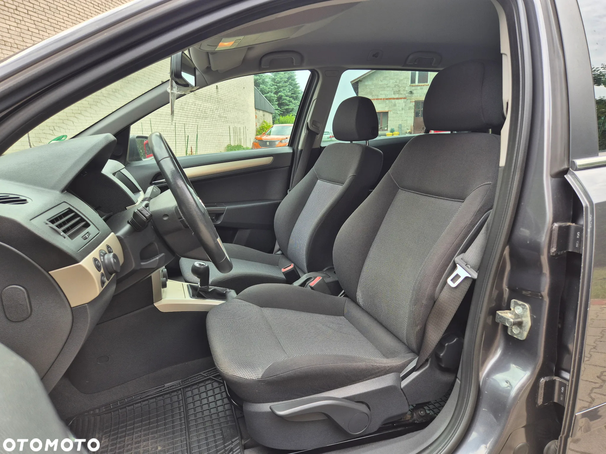 Opel Astra 1.6 Innovation - 10