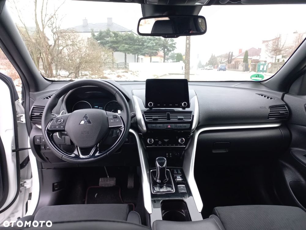 Mitsubishi Eclipse Cross - 9