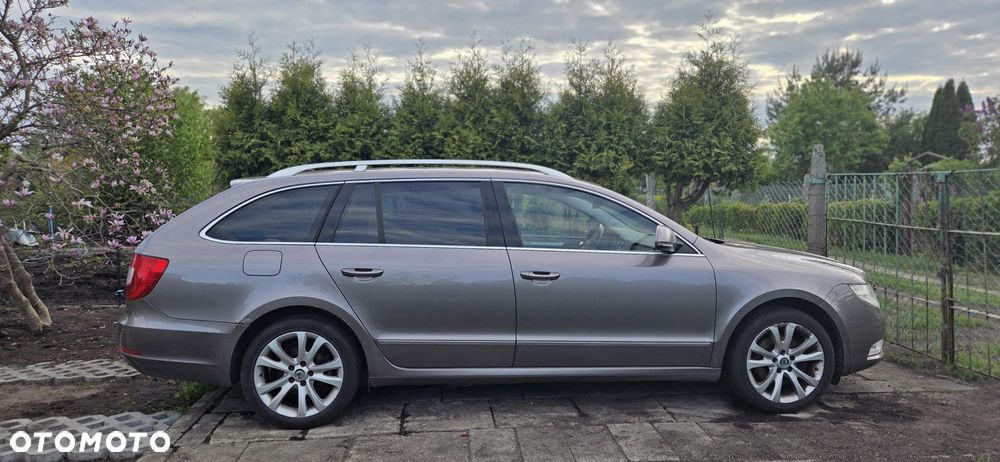 Skoda Superb 2.0 TDI DSG Comfort - 3