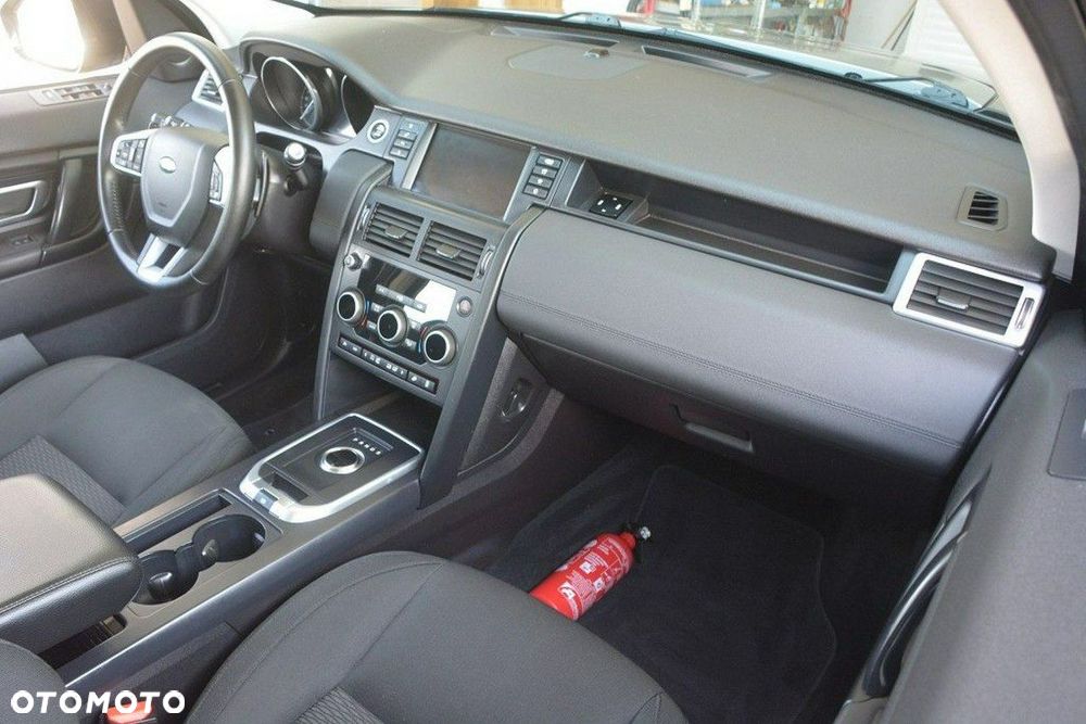 Land Rover Discovery Sport 2.0 TD4 HSE - 13