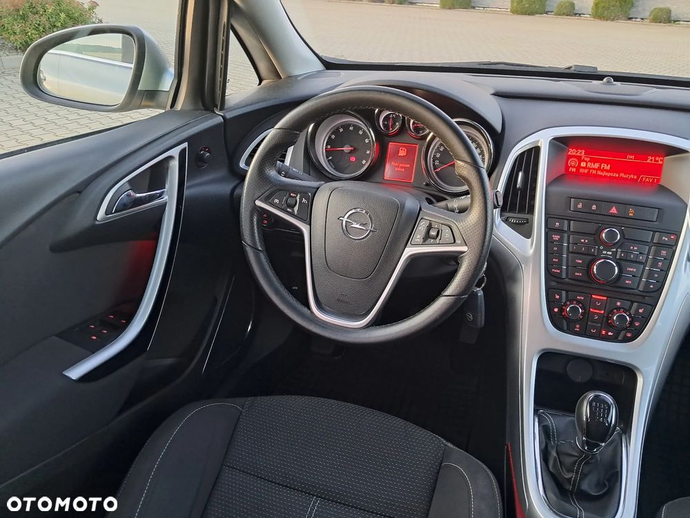 Opel Astra 1.4 Turbo Innovation - 20