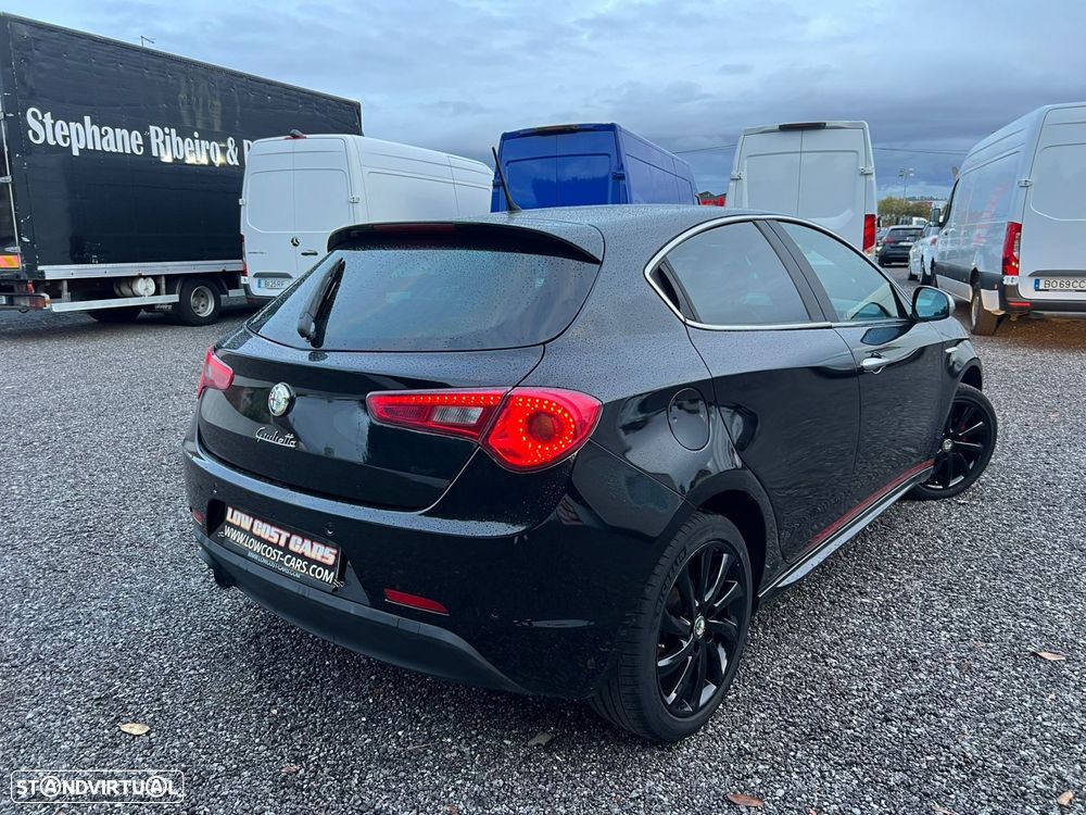 Alfa Romeo Giulietta 1.6 JTDM Distinctive - 4