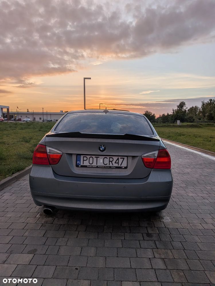 BMW Seria 3 320i - 8