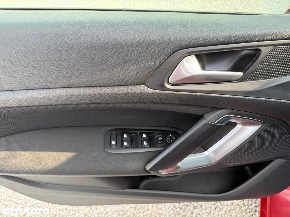 Peugeot 308 e-HDi FAP 115 Stop&Start EGS6 Allure - 19