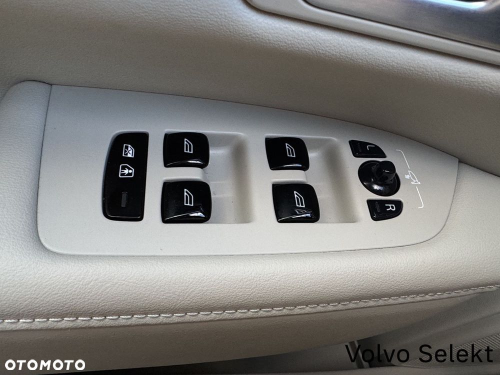 Volvo V90 T8 AWD Plug-In Hybrid Ultra Bright - 26