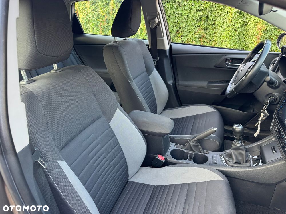 Toyota Auris 1.2 Turbo Edition S+ - 8