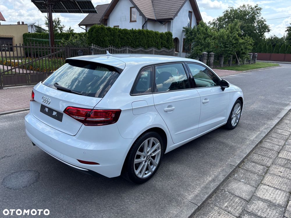 Audi A3 Sportback - 7