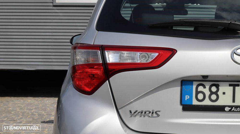 Toyota Yaris 1.4 D-4D Comfort - 14