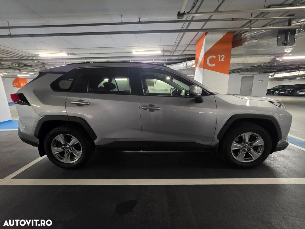 Toyota RAV4 - 5
