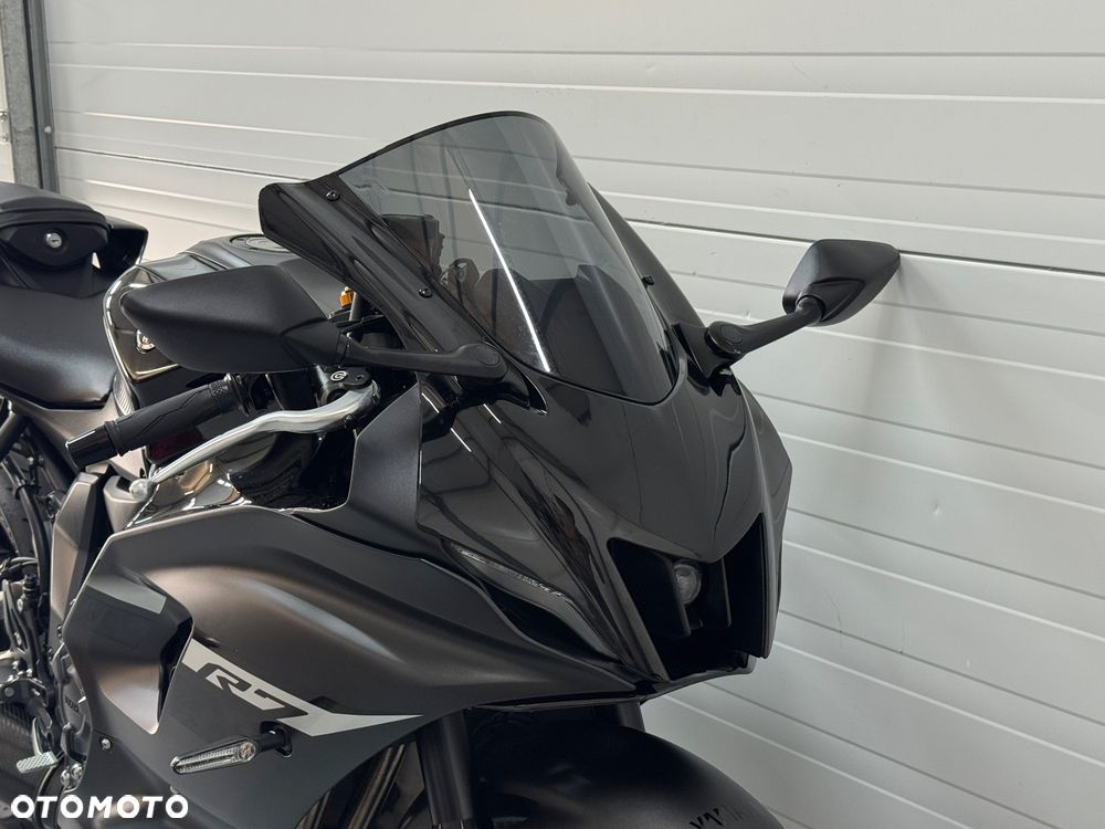 Yamaha R7 - 13
