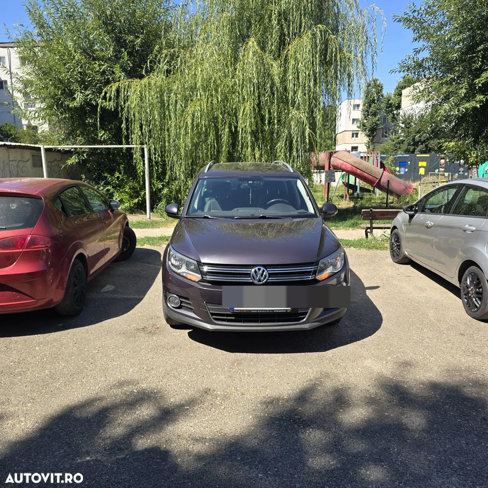 VOLKSWAGEN Tiguan