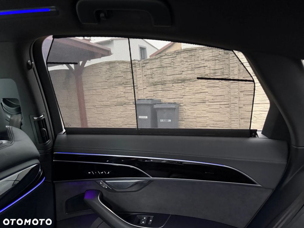 Audi A8 60 TFSI e Quattro Tiptr - 12