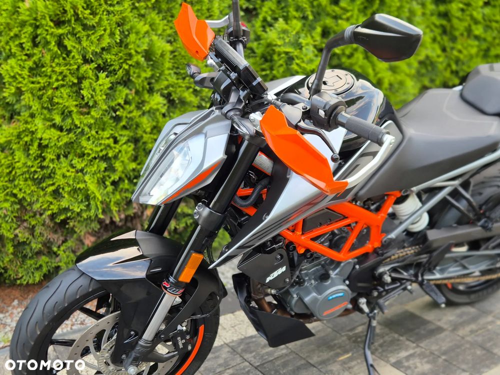 KTM Duke 125 - 26