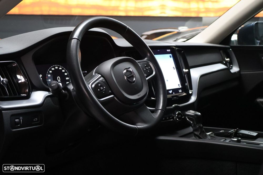Volvo XC 60 D4 AWD Geartronic Momentum - 5