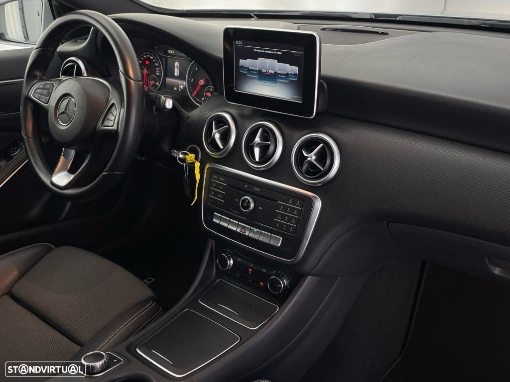 Mercedes-Benz A 160 d Style Aut. - 24