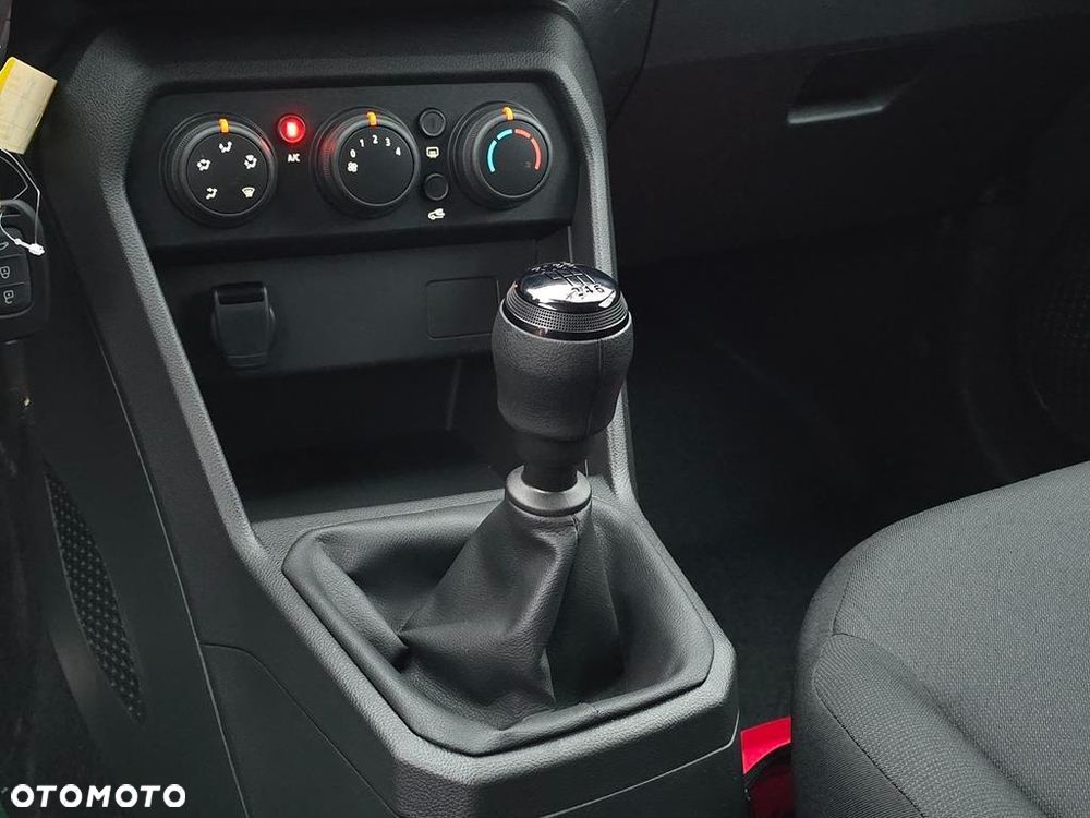 Dacia Jogger 1.0 TCe Essential LPG 7os - 23