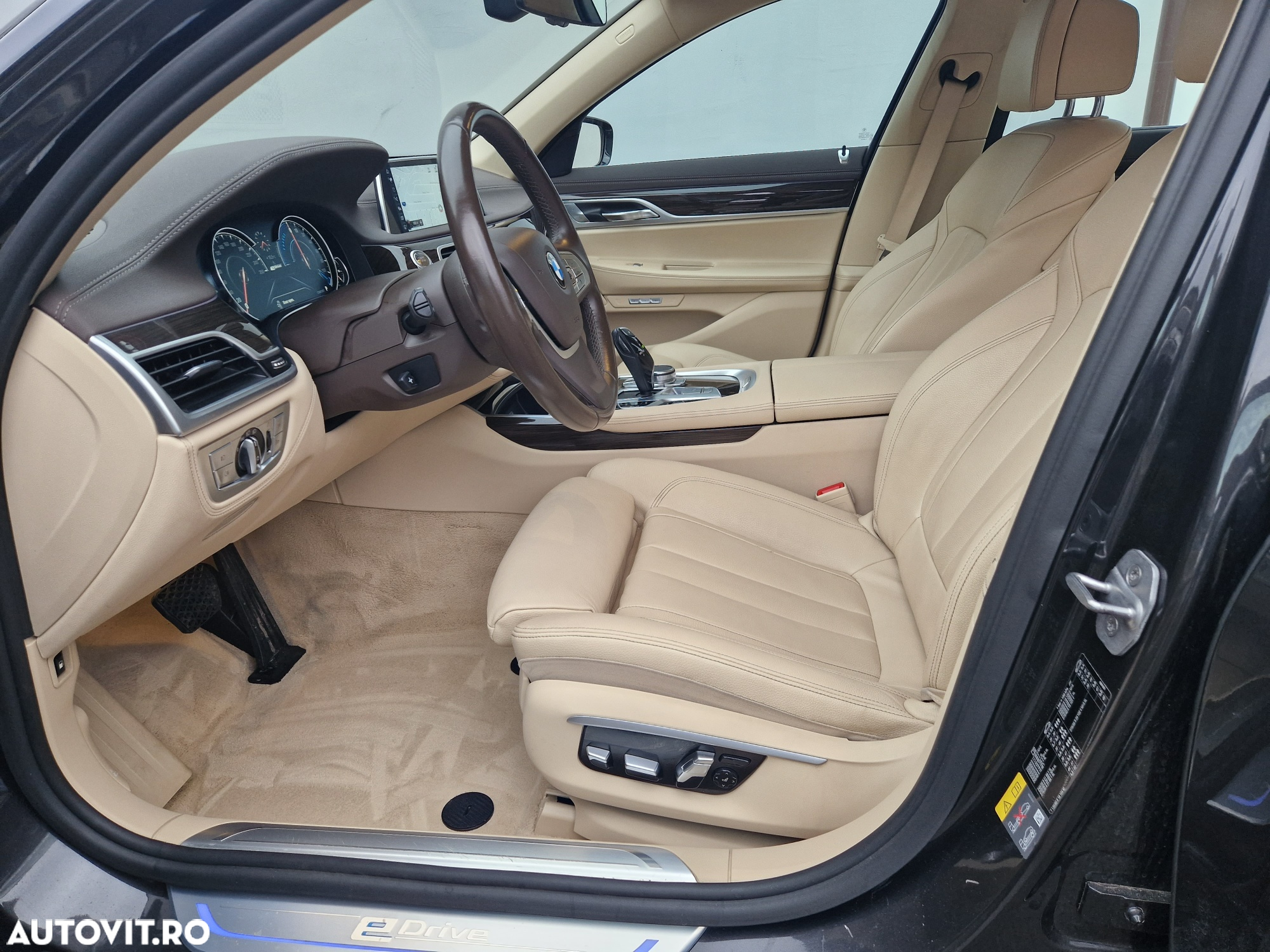BMW Seria 7 - 30
