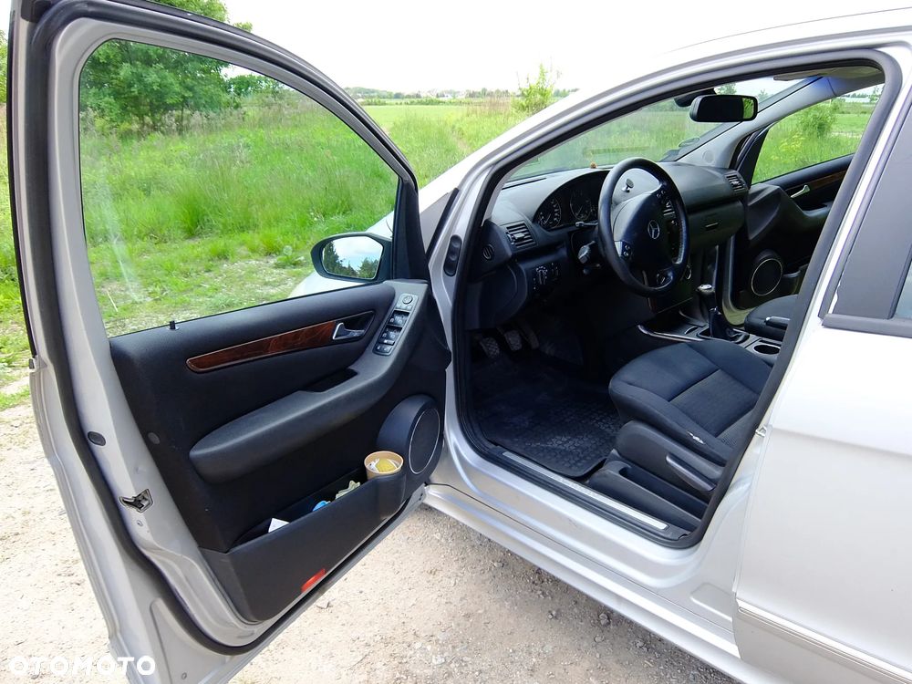 Mercedes-Benz Klasa A 180 CDI Elegance - 28