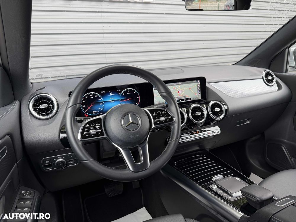 Mercedes-Benz GLA 200 d 8G-DCT Progressive - 11