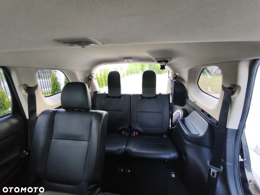 Mitsubishi Outlander - 14