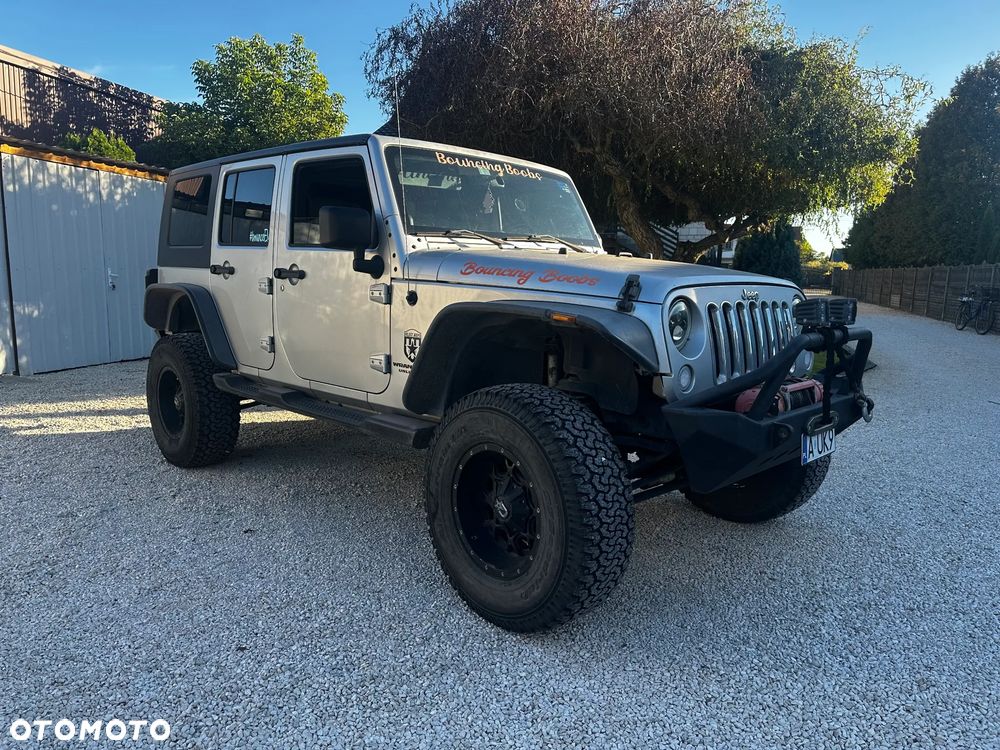 Jeep Wrangler Unlimited 3.8 Sahara - 1