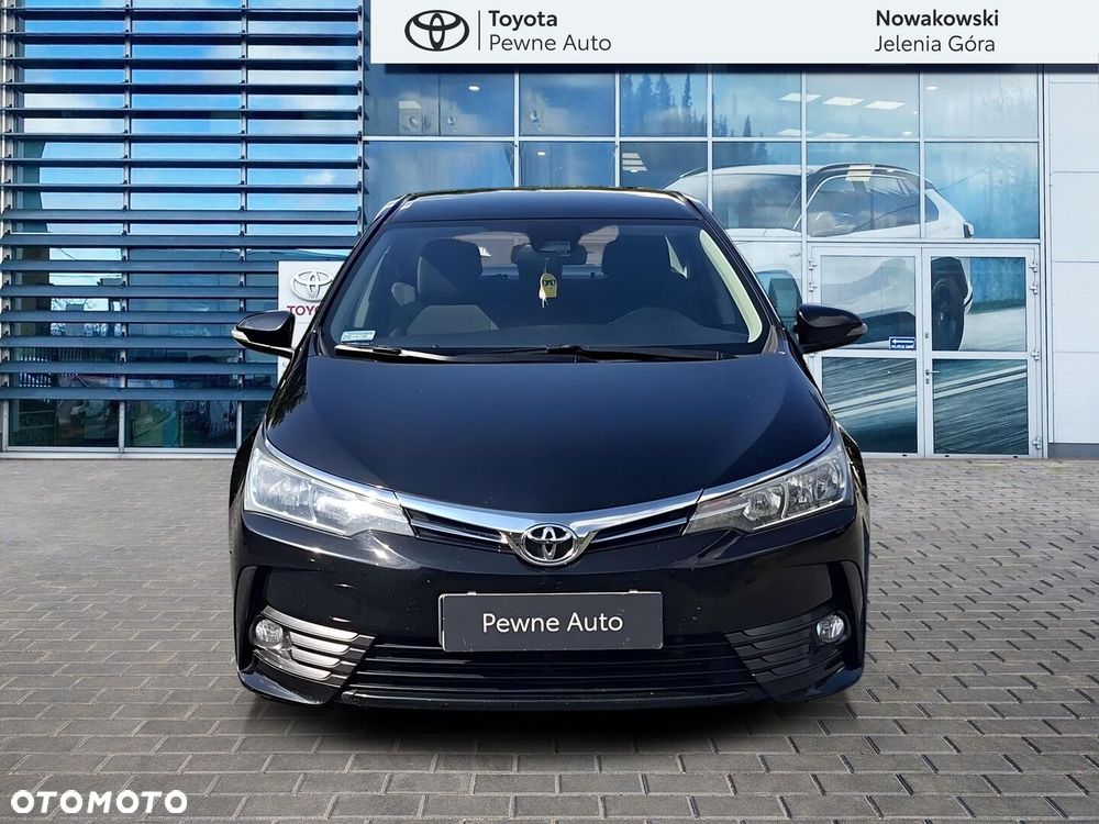Toyota Corolla - 5