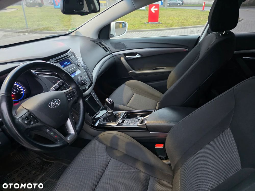 Hyundai i40 Kombi 1.7 CRDi Trend - 8