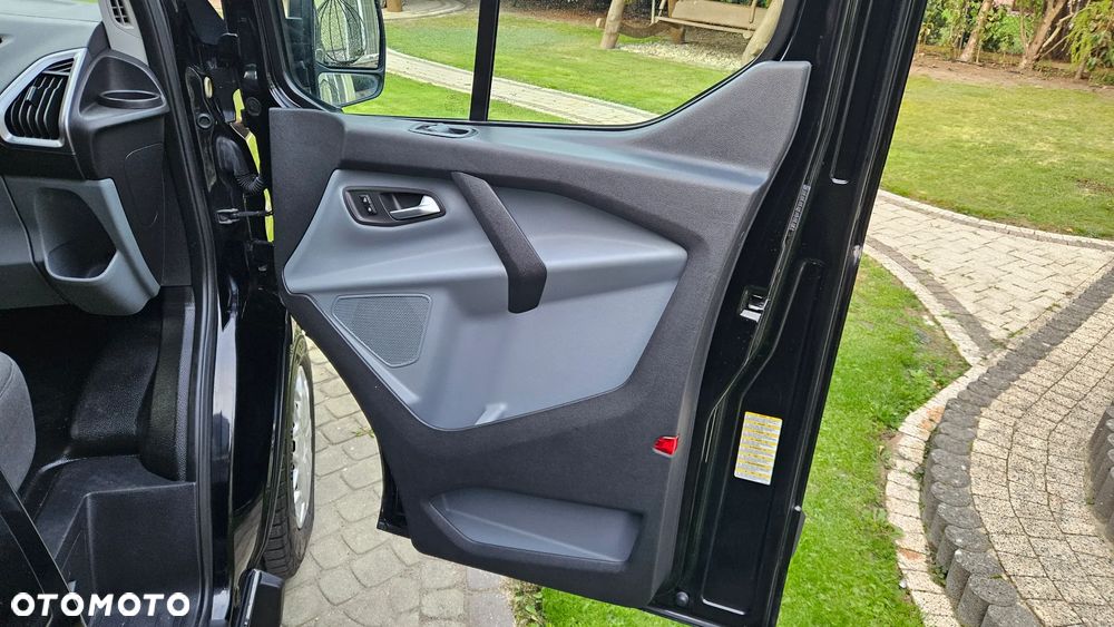 Ford CUSTOM 2,2TDCI L1 KLIMA WEBASTO KAMERA TEMPOMAT HAK SUPER STAN - 29