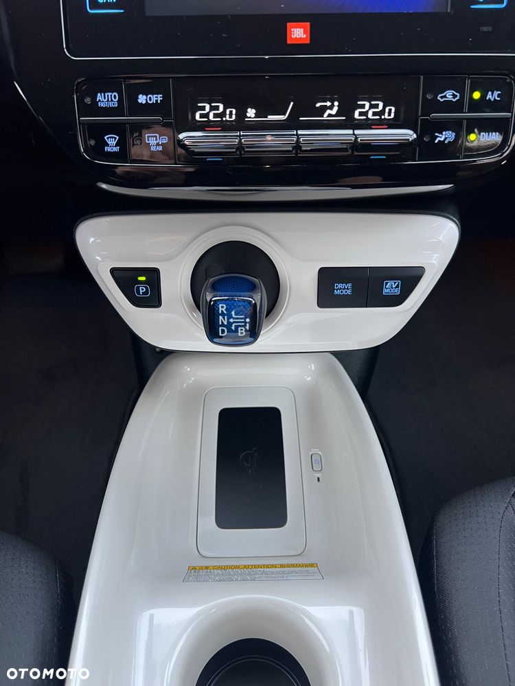 Toyota Prius 1.8 Hybrid Executive - 34