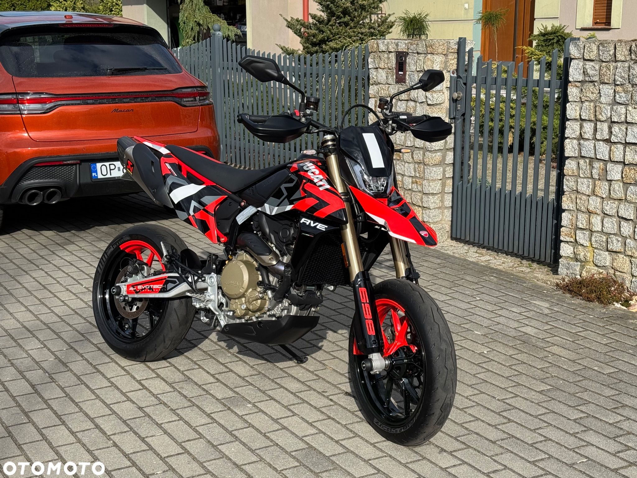 Ducati Hypermotard - 1
