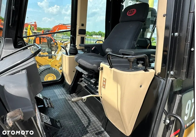 Caterpillar 973C - 36
