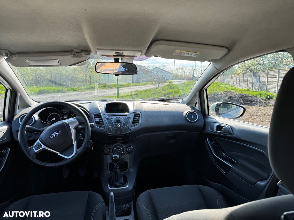 Ford Fiesta 1.6 TDCI Titanium - 6