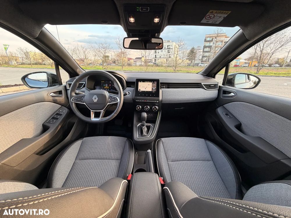 Renault Clio V E-Tech 145 Techno - 11