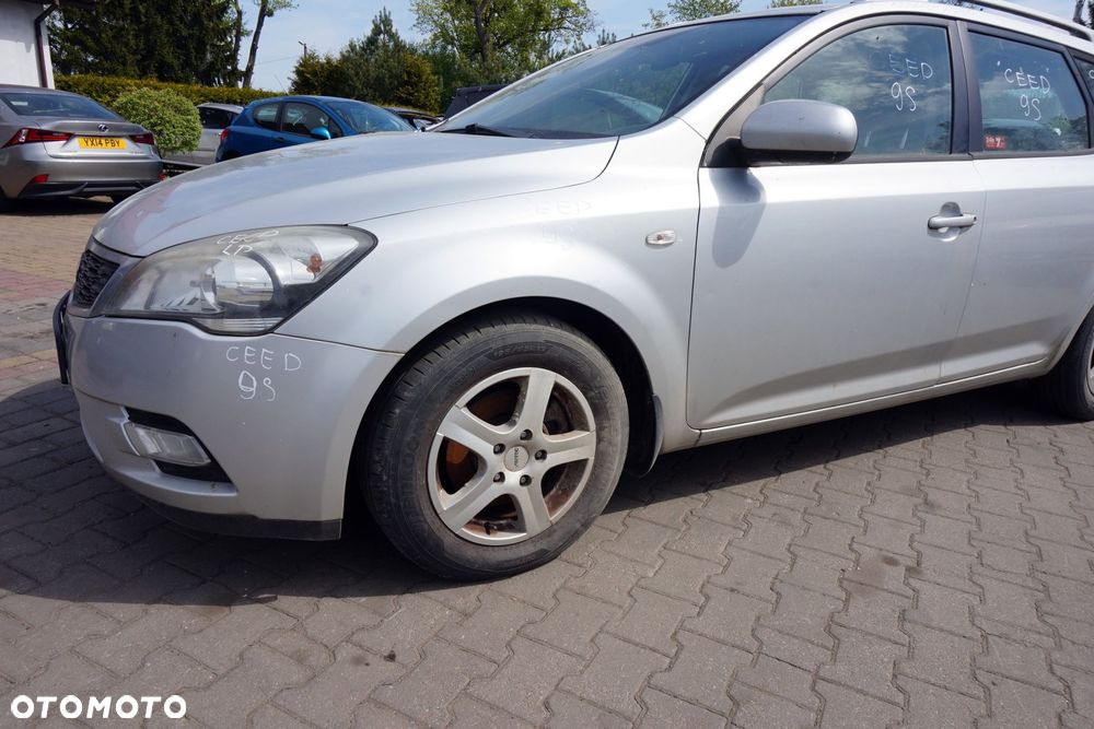 MASKA ZDERZAK BŁOTNIKI LAMPY CEED I LIFT 9S  KIA 2009-2012 SREBRNY PRZÓD KOMPLETNY - 6