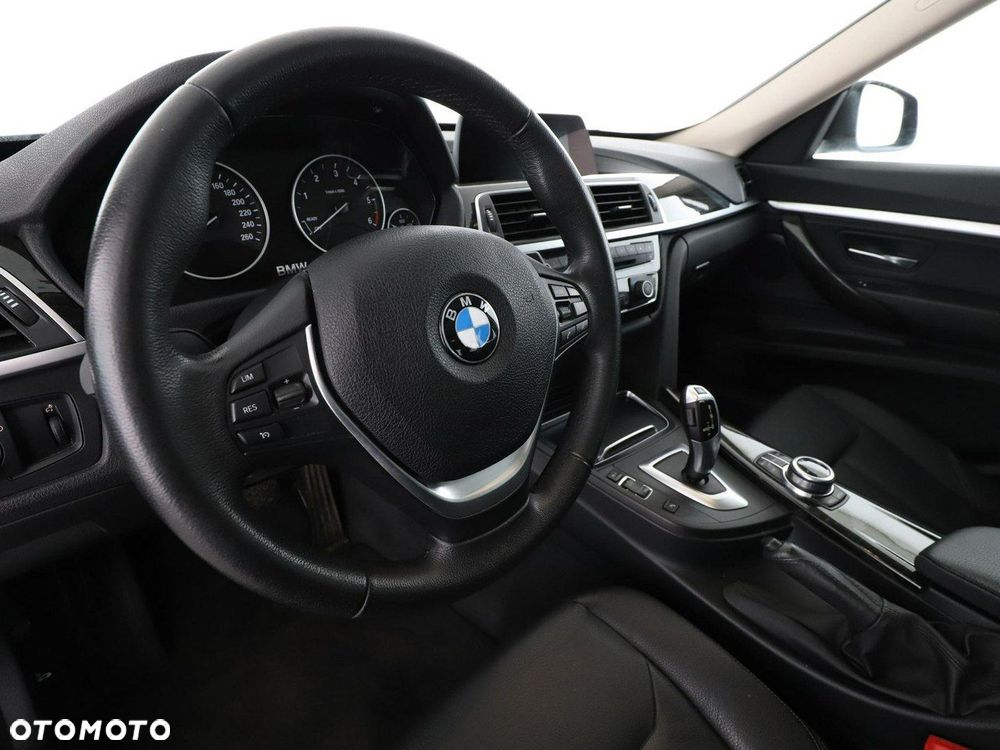 BMW Seria 3 318d Luxury Line - 14