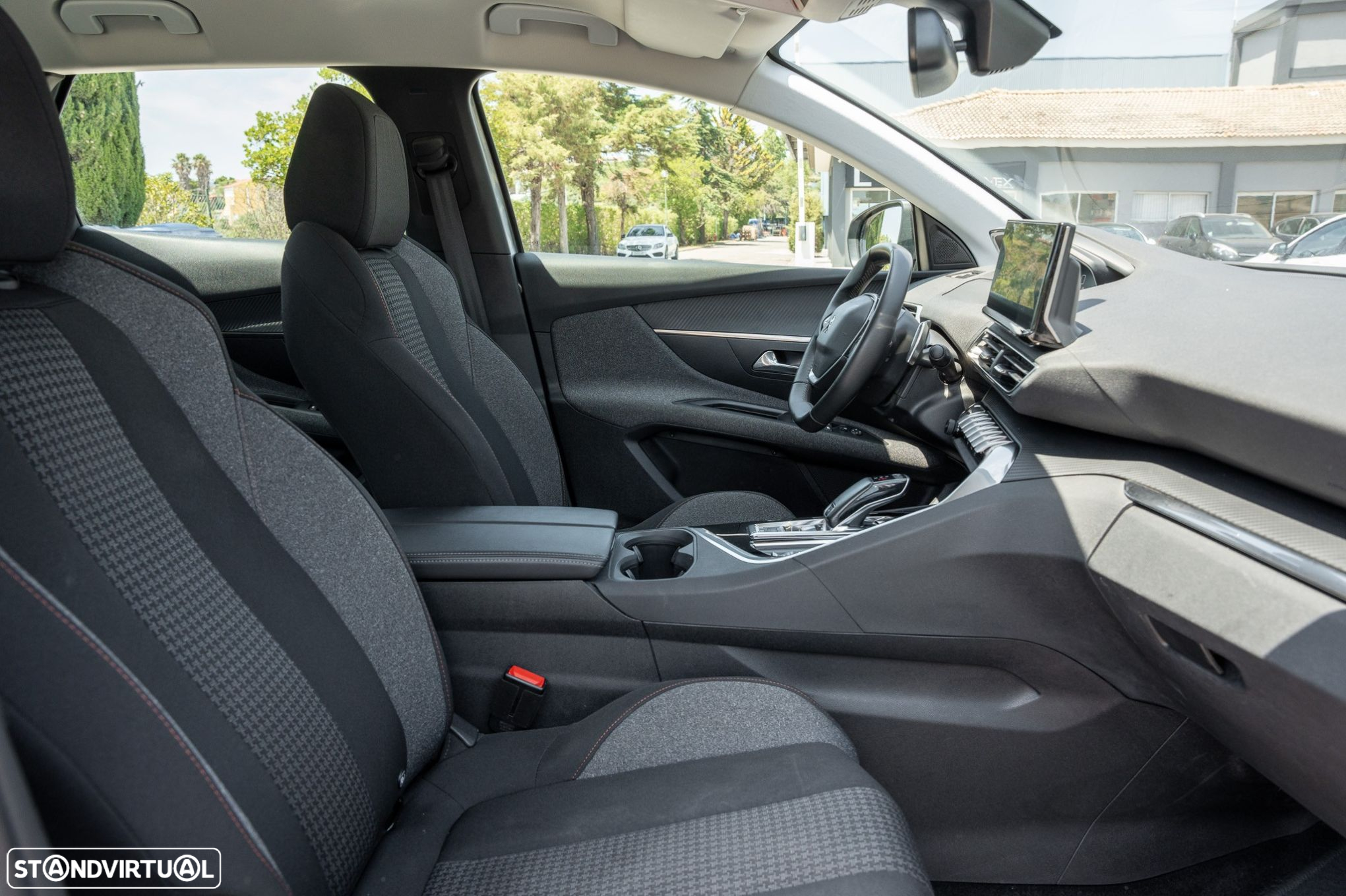 Peugeot 3008 1.2 PureTech Allure EAT8 - 16