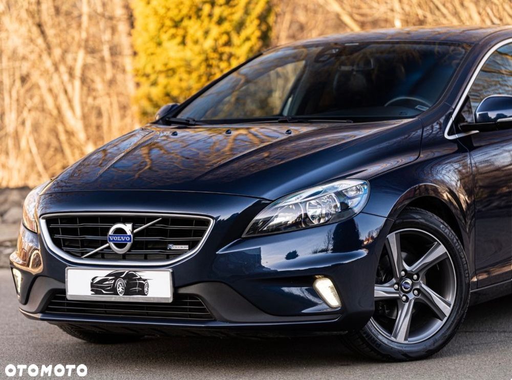 Volvo V40 D2 R-Design - 19