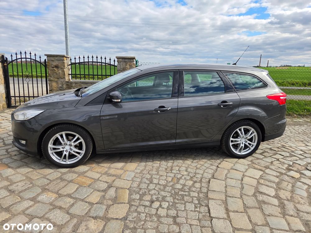 Ford Focus 1.5 TDCi DPF Start-Stopp-System Business - 5