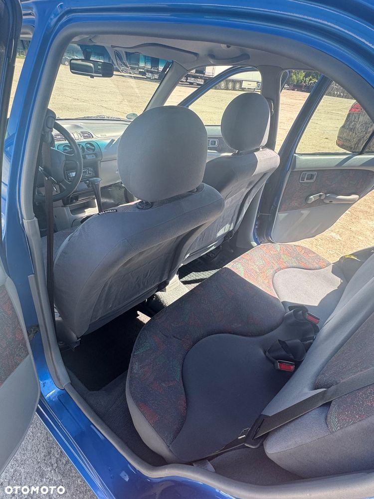 Nissan Micra - 11