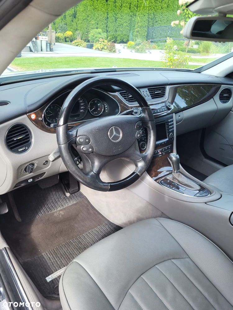 Mercedes-Benz CLS - 14