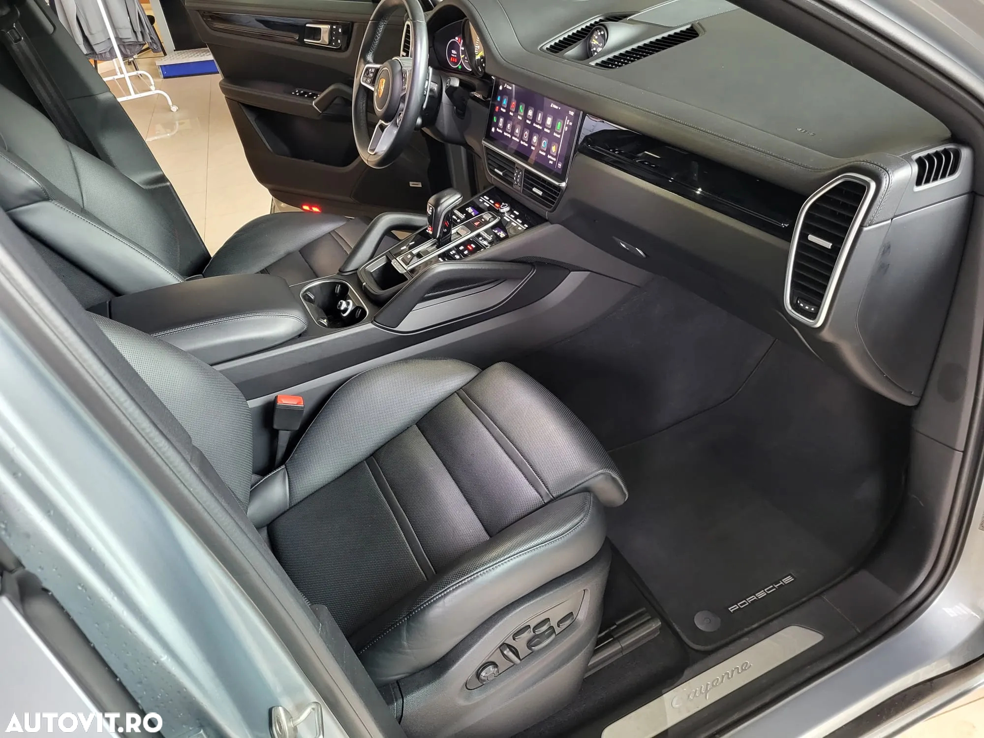 Porsche Cayenne Coupe - 9